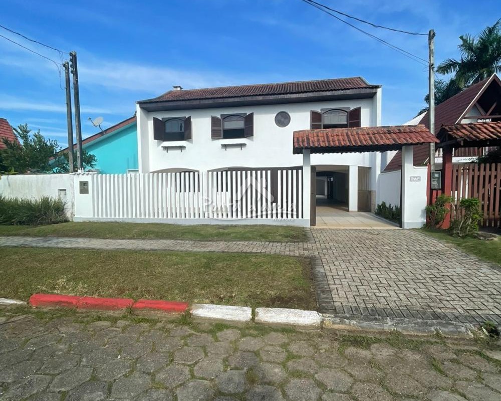 EXCELENTE SOBRADO - ATAMI NORTE