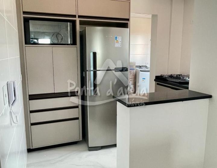 Apartamento para Locação Mensal na Avenida em Pontal do SUL