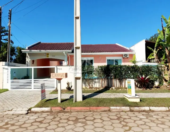 Casa Ampla com Edícula em Atami Norte