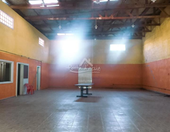 Barracão Comercial para Locação Mensal em Vila Nova