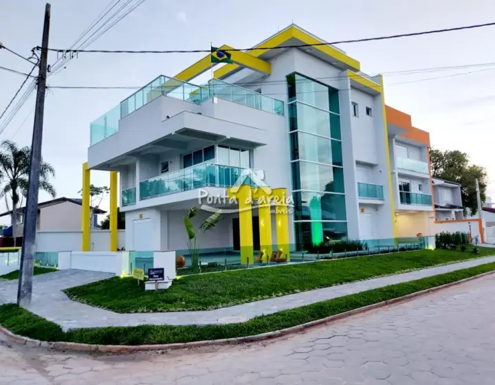 Triplex Alto Padrão em Atami Sul