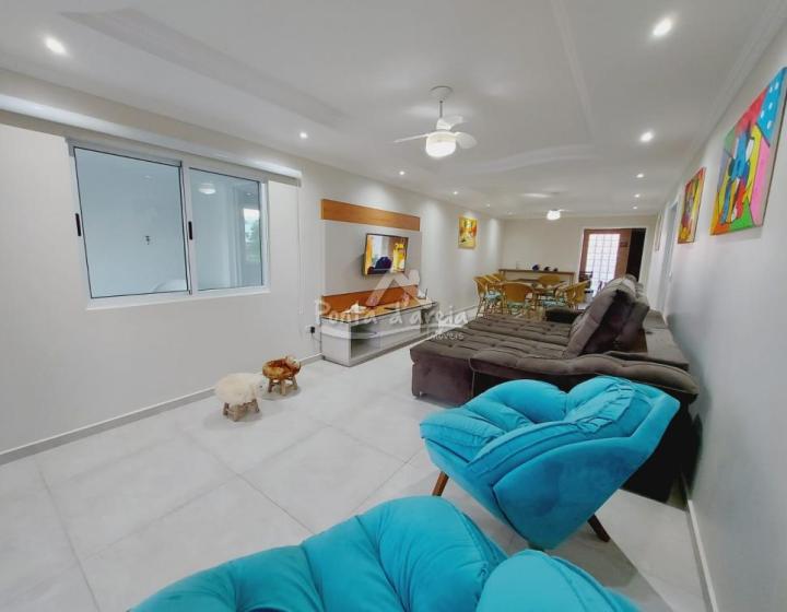Sobrado com Sala de Jogos em Atami NORTE