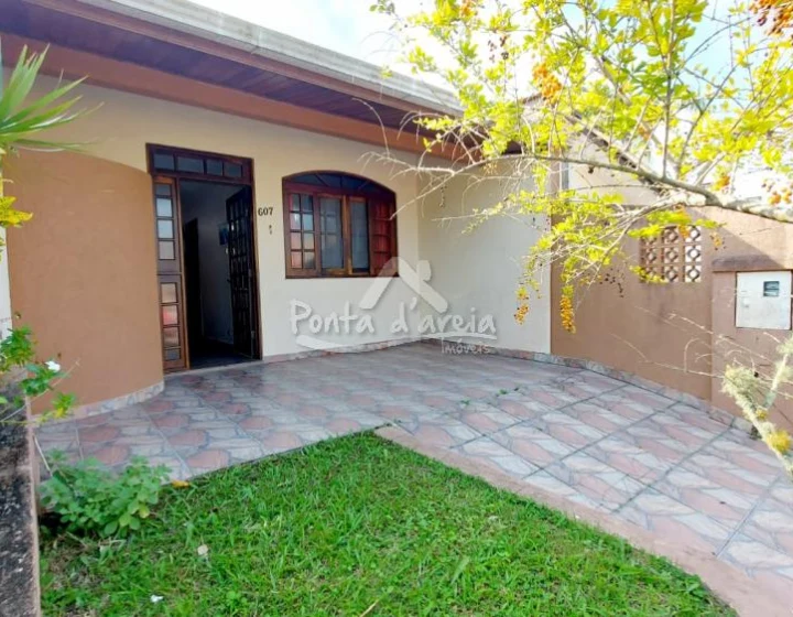 Casa com Piscina no Atami SUL