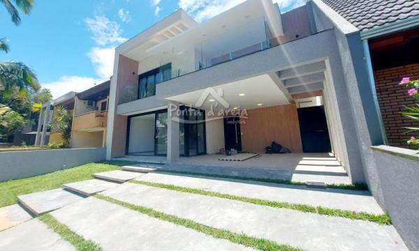 EXCELENTE SOBRADO RECÉM CONSTRUÍDO - ATAMI NORTE