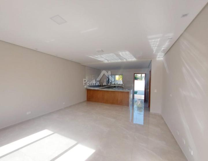Sobrado Moderno em Atami SUL