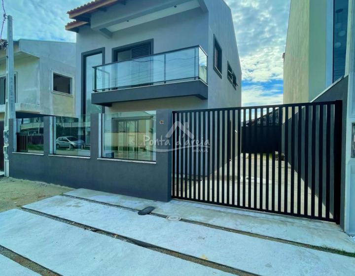 Sobrado Moderno em Pontal do SUL