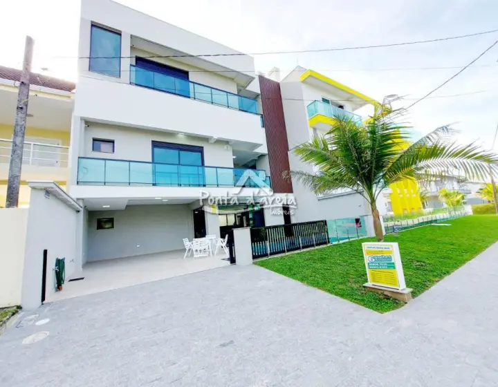Triplex com Piscina – Atami Sul