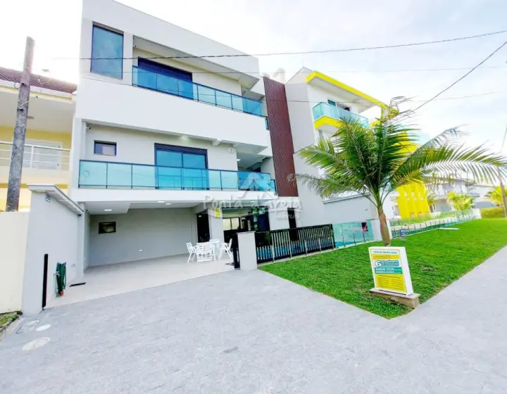 Triplex de Alto Padrão em Atami Sul